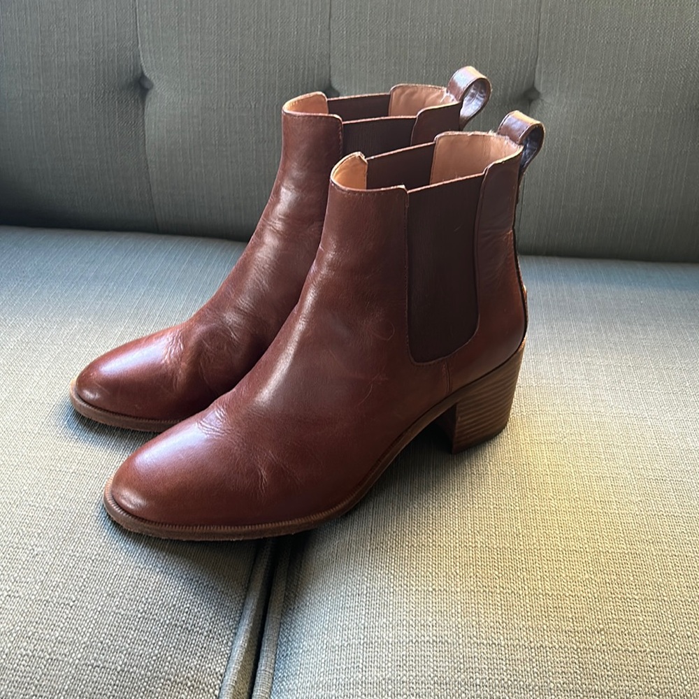Madewell Chelsea heeled boots, cognac